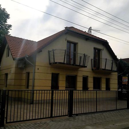Frank Apartmanhaz Appartement Balatonboglár Buitenkant foto
